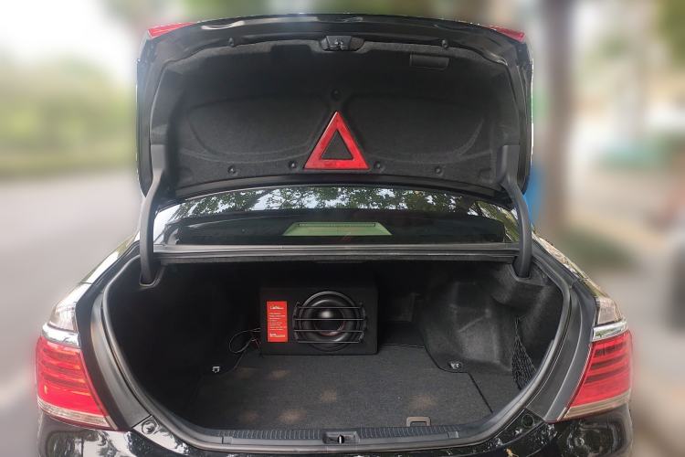 Used Toyota Crown 2012 2.5L Royal Leather Edition Trunk