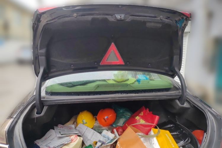 Used Toyota Crown 2012 2.5L Royal Leather Edition Trunk