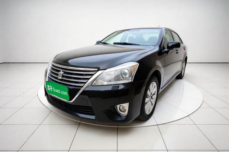 Toyota Crown 2012