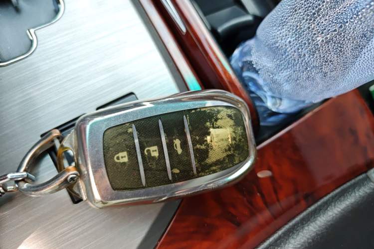 Used Toyota Crown 2012 2.5L Royal Leather Edition Vehicle Key