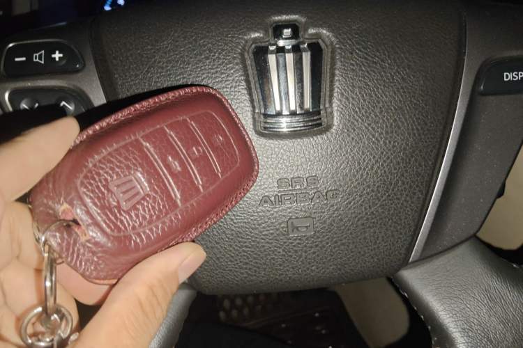 Used Toyota Crown 2012 2.5L Royal Leather Edition Vehicle Key