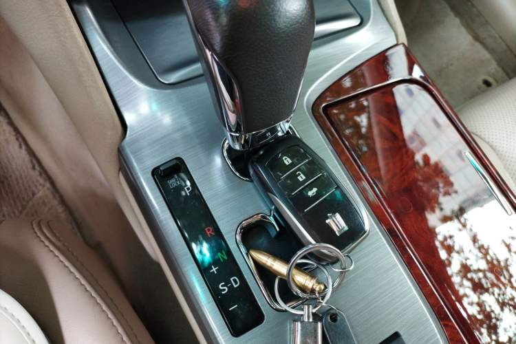 Used Toyota Crown 2012 2.5L Royal Leather Edition Vehicle Key
