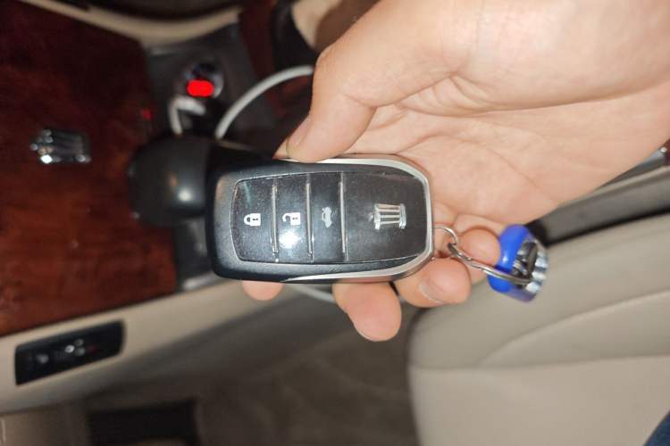 Used Toyota Crown 2012 2.5L Royal Leather Edition Vehicle Key