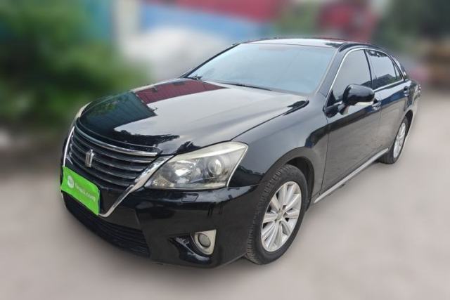 Ojetý Toyota Crown 2012 2.5L Royal