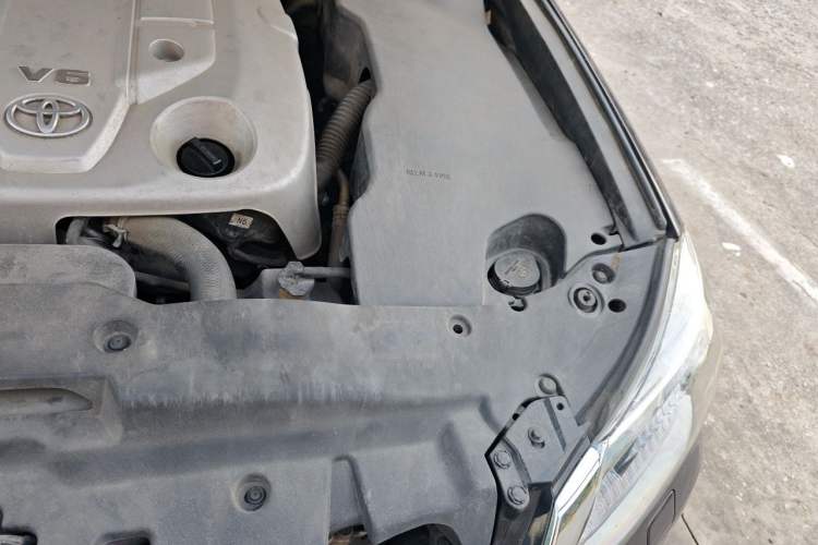Used Toyota Crown 2012 2.5L Royal Leather Edition Engine Bay Left