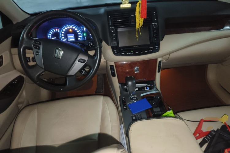 Used Toyota Crown 2012 2.5L Royal Leather Edition Center Console