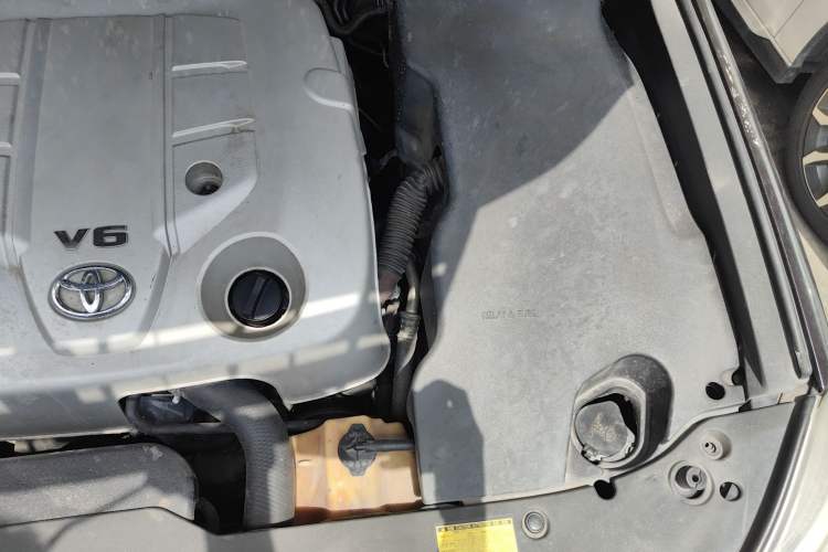Used Toyota Crown 2012 2.5L Royal Leather Edition Engine Bay Left