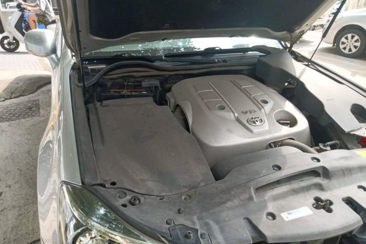 Used Toyota Crown 2012 2.5L Royal Leather Edition Engine Bay Right