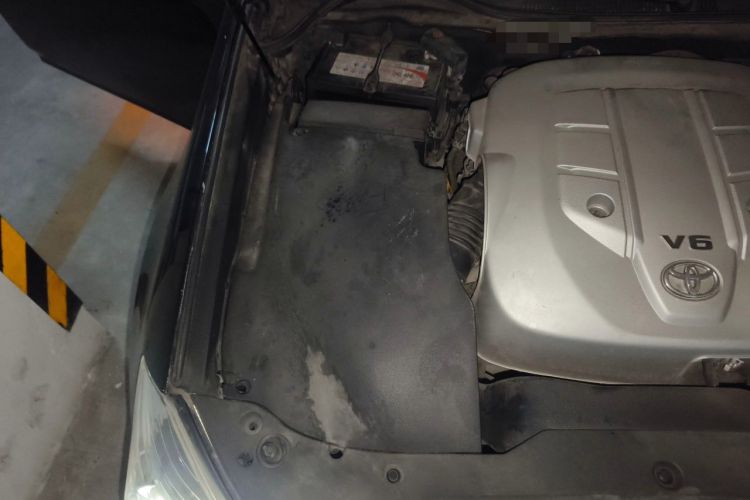 Used Toyota Crown 2012 2.5L Royal Leather Edition Engine Bay Right