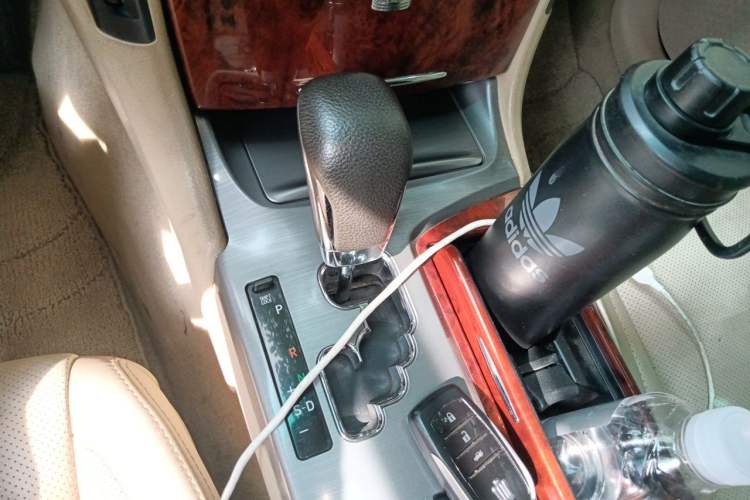 Used Toyota Crown 2012 2.5L Royal Leather Edition Gear Lever