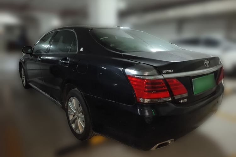 Used Toyota Crown 2012 2.5L Royal Leather Edition Rear Left 45 Deg