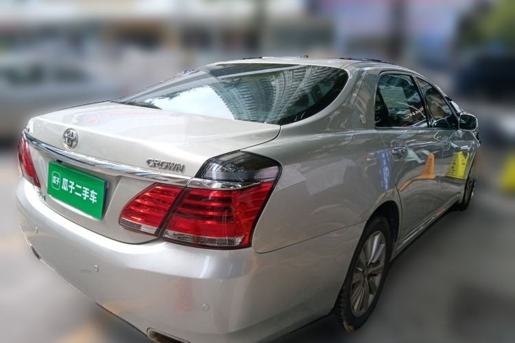 Used Toyota Crown 2012 2.5L Royal Leather Edition Rear Right 45 Deg