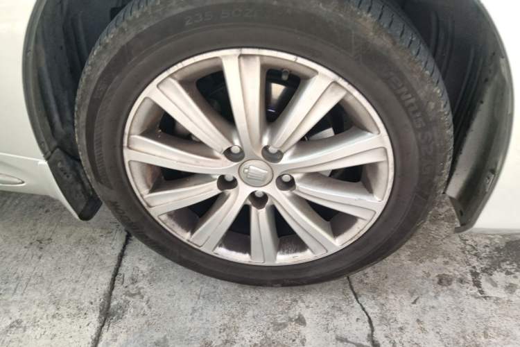 Used Toyota Crown 2012 2.5L Royal Leather Edition Right Front Wheel Hub