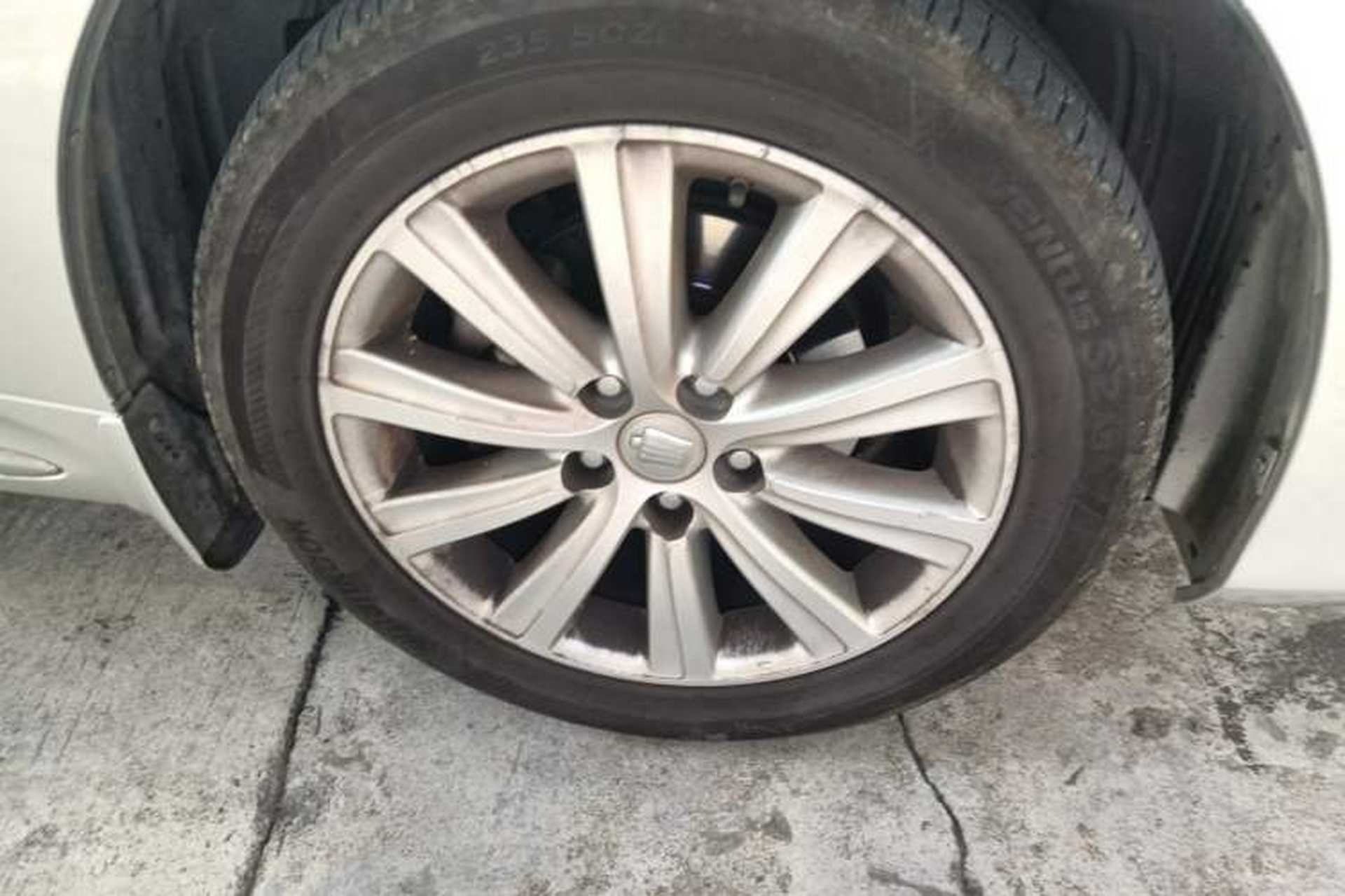 Used Toyota Crown 2012 2.5L Royal Leather Edition Right Front Wheel Hub