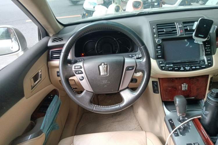 Used Toyota Crown 2012 2.5L Royal Leather Edition Steering Wheel