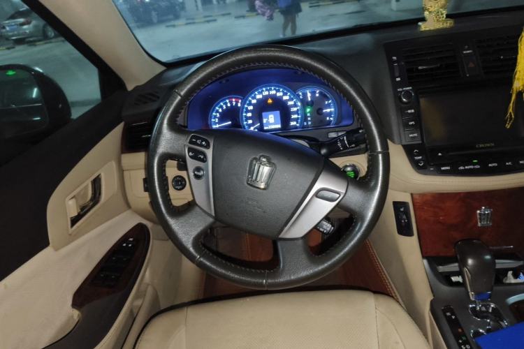 Used Toyota Crown 2012 2.5L Royal Leather Edition Steering Wheel
