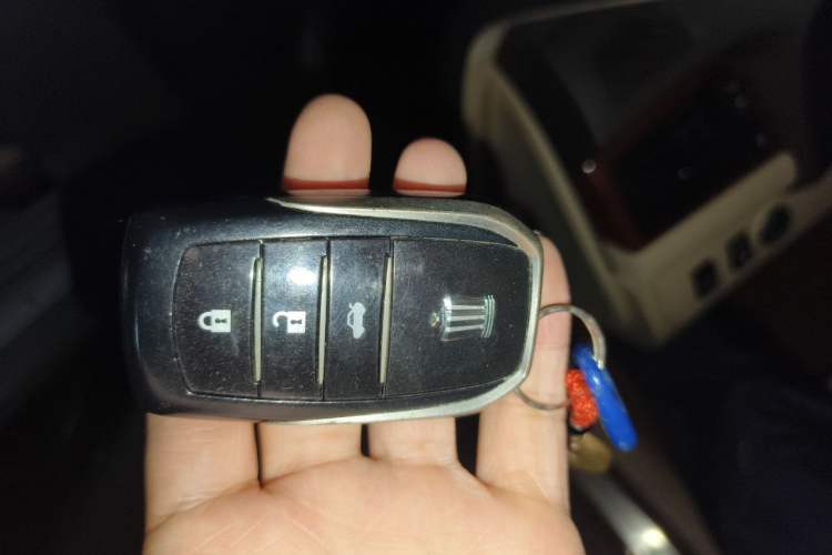 Used Toyota Crown 2012 2.5L Royal Leather Edition Vehicle Key