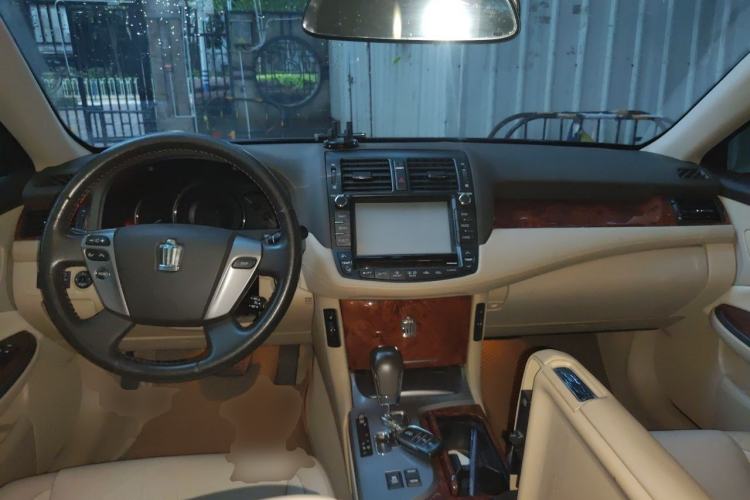 Used Toyota Crown 2012 2.5L Royal Leather Edition Center Console