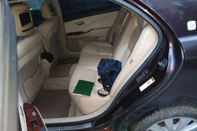 Used Toyota Crown 2012 2.5L Royal Leather Edition Left Rear Seat