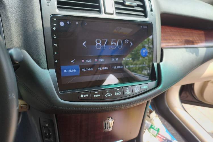 Used Toyota Crown 2012 2.5L Royal Comfort Edition Audio And AC Panel