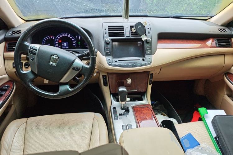 Used Toyota Crown 2012 2.5L Royal Leather Edition Center Console
