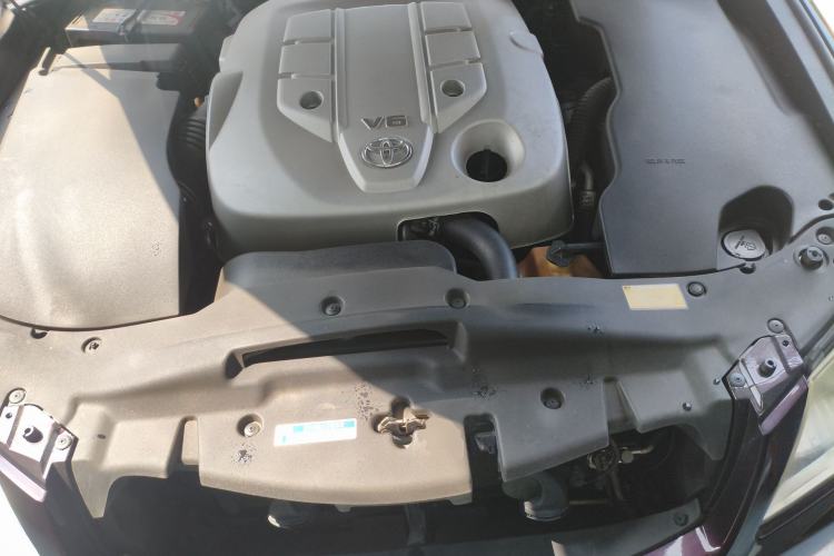 Used Toyota Crown 2012 2.5L Royal Comfort Edition Engine Bay
