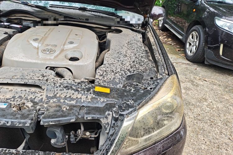 Used Toyota Crown 2012 2.5L Royal Leather Edition Engine Bay Left