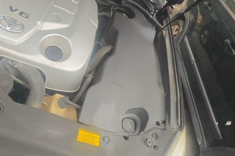 Used Toyota Crown 2012 2.5L Royal Leather Edition Engine Bay Left