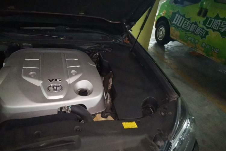 Used Toyota Crown 2012 2.5L Royal Leather Edition Engine Bay Left