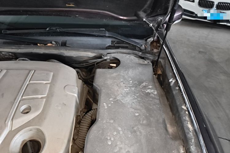 Used Toyota Crown 2012 2.5L Royal Leather Edition Engine Bay Left