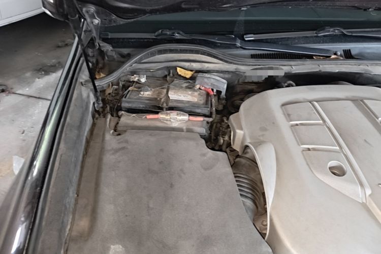 Used Toyota Crown 2012 2.5L Royal Leather Edition Engine Bay Right