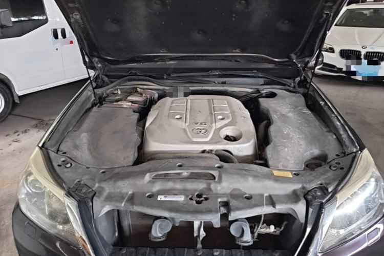 Used Toyota Crown 2012 2.5L Royal Leather Edition Engine Bay