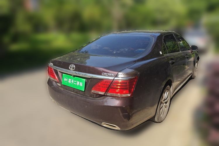 Used Toyota Crown 2012 2.5L Royal Leather Edition Exterior 5