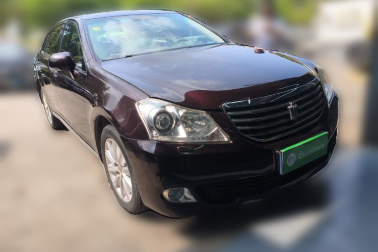 Used Toyota Crown 2012 2.5L Royal Comfort Edition Front Right 45 Deg