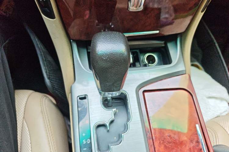 Used Toyota Crown 2012 2.5L Royal Leather Edition Gear Lever