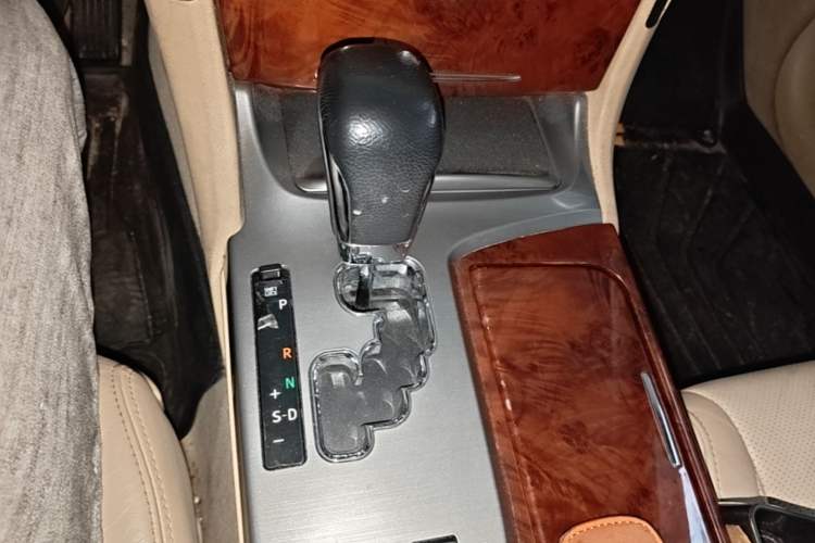 Used Toyota Crown 2012 2.5L Royal Leather Edition Gear Lever