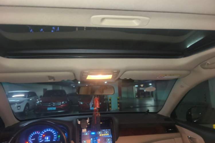 Used Toyota Crown 2012 2.5L Royal Leather Edition Headliner