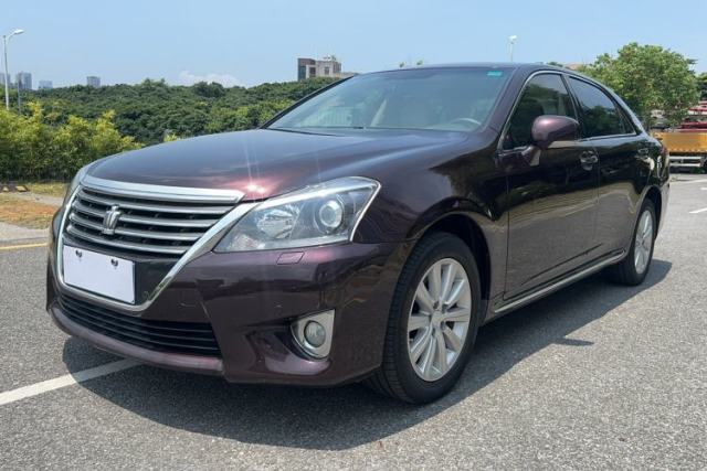 Toyota Crown 2012 2.5L Royal Leather Edition с пробегом