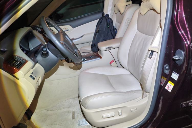 Used Toyota Crown 2012 2.5L Royal Leather Edition Left Front Seat
