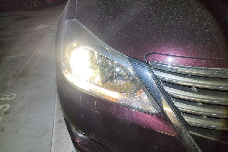 Used Toyota Crown 2012 2.5L Royal Leather Edition Right Front Headlight