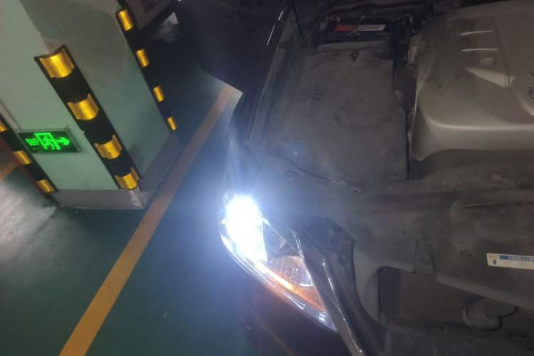Used Toyota Crown 2012 2.5L Royal Leather Edition Right Front Headlight