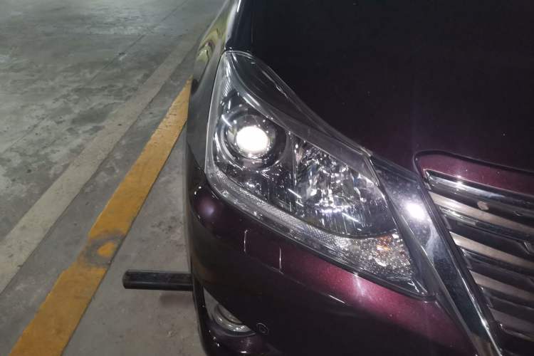Used Toyota Crown 2012 2.5L Royal Leather Edition Right Front Headlight