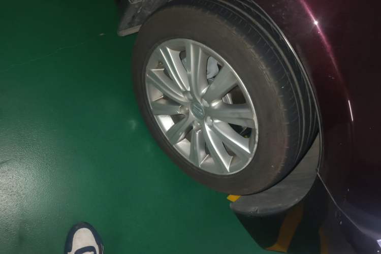 Used Toyota Crown 2012 2.5L Royal Leather Edition Right Front Wheel Hub