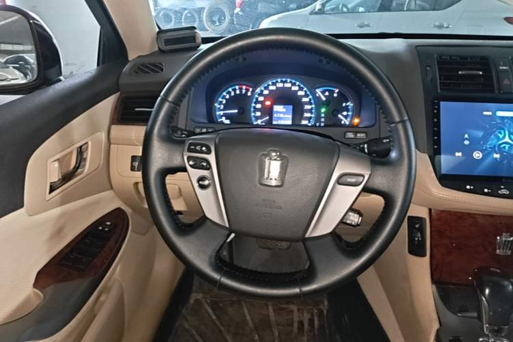 Used Toyota Crown 2012 2.5L Royal Leather Edition Steering Wheel