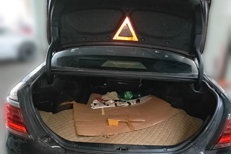 Used Toyota Crown 2012 2.5L Royal Leather Edition Trunk