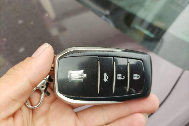 Used Toyota Crown 2012 2.5L Royal Leather Edition Vehicle Key
