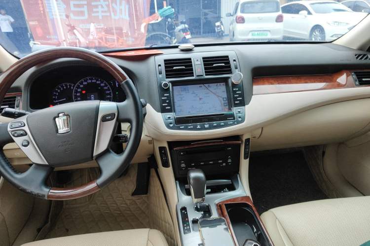 Used Toyota Crown 2012 2.5L Royal Leather Edition Audio And AC Panel