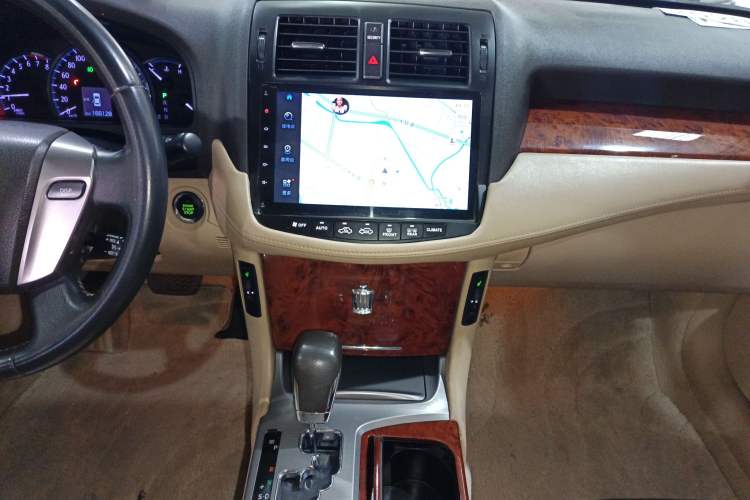 Used Toyota Crown 2012 2.5L Royal Leather Edition Audio And AC Panel