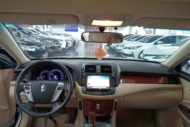 Used Toyota Crown 2012 2.5L Royal Leather Edition Center Console