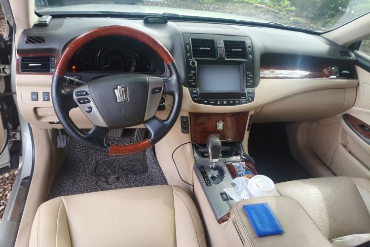 Used Toyota Crown 2012 2.5L Royal Leather Edition Center Console